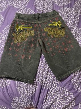 Royalty Reigns Y2K dark denim
Shorts